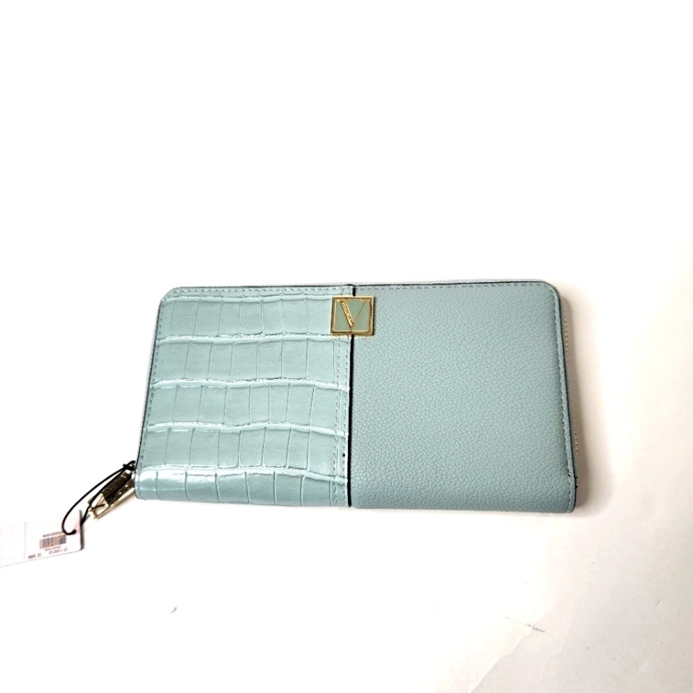 Victoria's Secret Women's Zip Around Wallet New